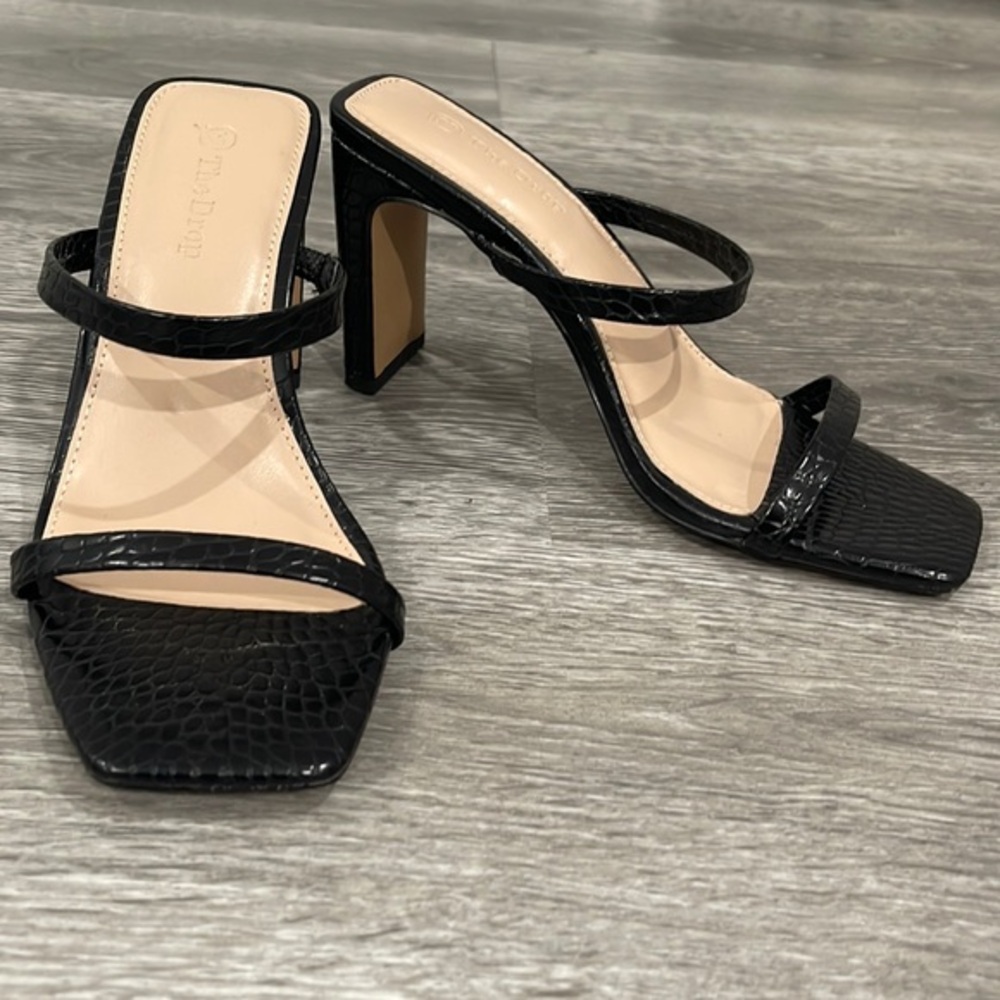 Sandel heels
